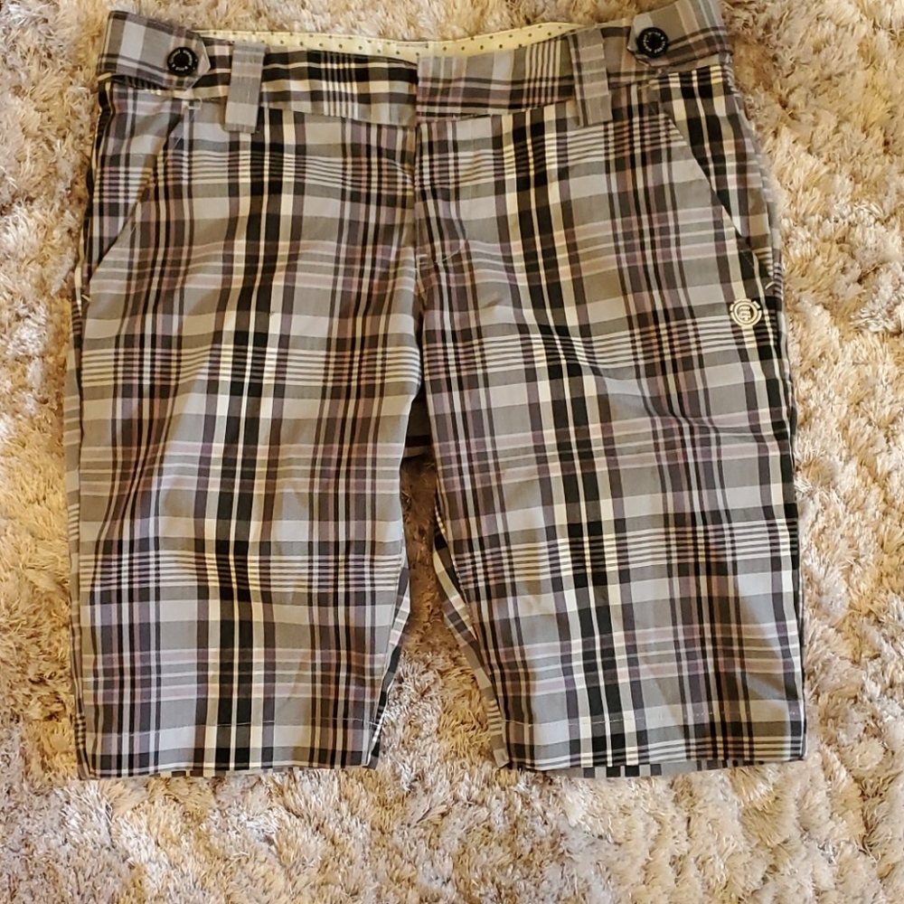 Element shorts